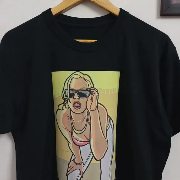 GTA GIRL GRAPHIC T-SHIRT FOR MEN'S AND WOMEN'S - Picture 2 of 4
